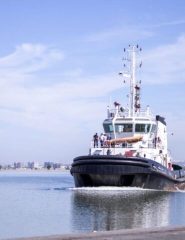 remorqueur maritime