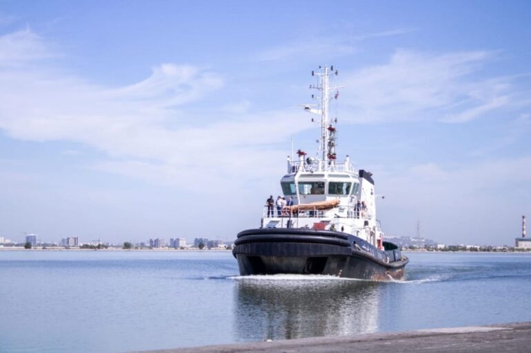 remorqueur maritime