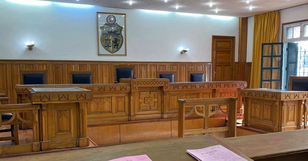 المحكمة العسكرية تعليق جميع الجلسات بمحاكم تونس الكبرى اليوم بسبب التقلبات الجوية