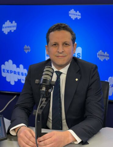 خالد بوستة خالد بوستة : خدمة الحريف هي العمود الفقري للنجاح في السوق العقارية