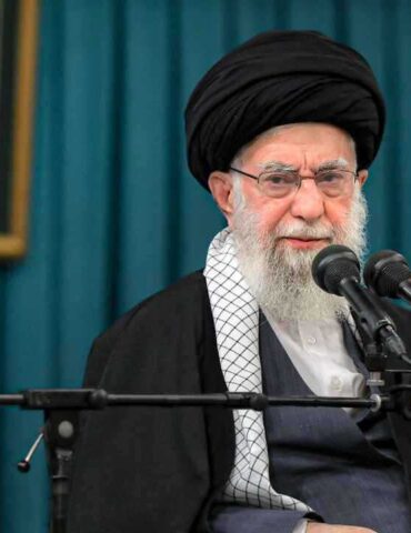 خامنئي إيران تعلن رسميا إغتيال المرشد الأعلى علي خامنئي في مقر إقامته