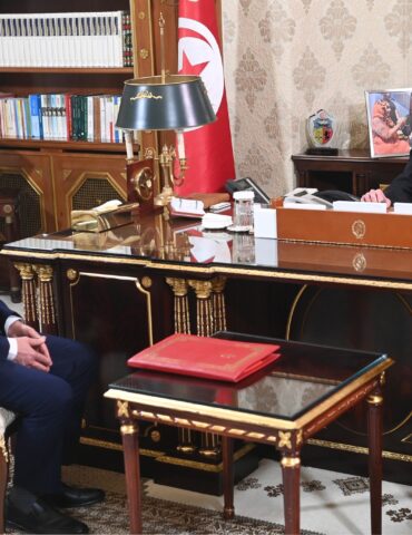 سعيد فلاحة قيس سعيّد: احتكار الأمونيتر مرفوض ويجب صيانة السدود وجهرها