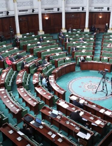 1000058653 لجنة الحقوق و الحريات تستمع إلى وزارة الصحة حول مقترح قانون حماية المعطيات الشخصية