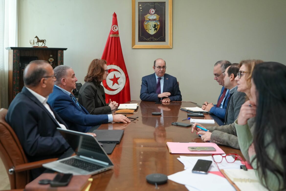 642203172 1229789885950444 6117506753588349777 n جلسة عمل بوزارة السياحة لمتابعة جاهزية القطاع السياحي وتقيّم الخطة الترويجية