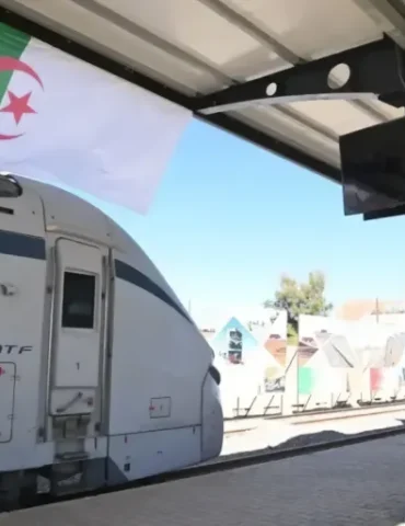 الجزائر الجزائر تدشّن خط سكك حديدية بطول 1000 كيلومتر