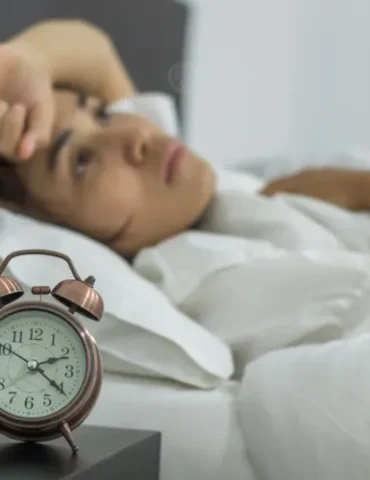 النوم طبيب: قلة النوم قد تتسبب في نقص المناعة والسمنة والسرطان