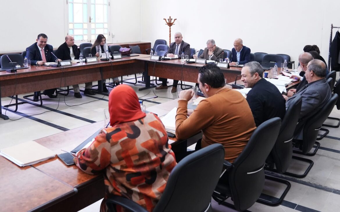 لجنة الصحة لجنة الصحة بالبرلمان تقرر تنظيم زيارات ميدانية الى عدد من المؤسسات الصحية