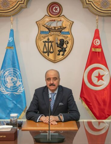 وزير الخارجية وزير الخارجية يؤكد التمسك بالشرعية الدولية ونزع السلاح لحماية السلم والأمن الدوليين
