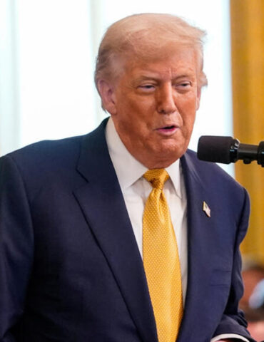 2025 07 16T193225Z 1849502506 RC2VNFAD5QGT RTRMADP 3 USA TRUMP ترامب: نحن نقترب من تحرير الشرق الأوسط من التهديد الإيراني