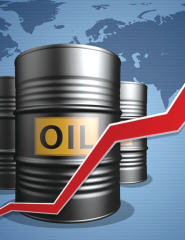 2602433 إرتفاع أسعار النفط إلى أكثر من 100 دولار للبرميل بسبب الحرب على إيران