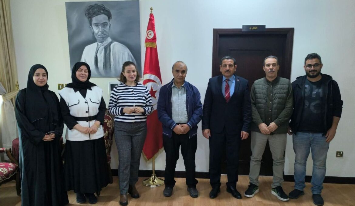 69a9b0c32fe631.62562412 ghknjmfleoipq القائم بأعمال سفارة تونس بالمنامة يلتقي عددا من أفراد الجالية للإطمئنان على أوضاعهم