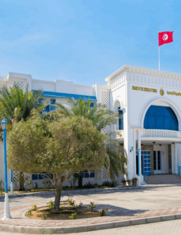 970x546 6966297a181ed6966297a181ef سفارة تونس بأبو ظبي تدعو التونسيين المقيمين غير الحاملين للبطاقة القنصلية إلى التواصل مع مصالحها