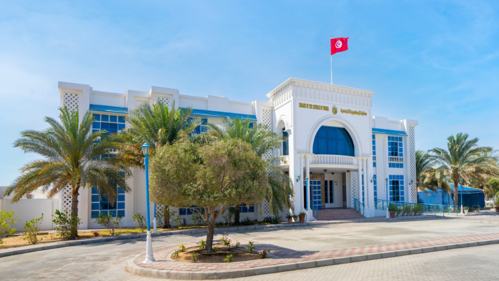970x546 6966297a181ed6966297a181ef سفارة تونس بأبو ظبي تدعو التونسيين المقيمين غير الحاملين للبطاقة القنصلية إلى التواصل مع مصالحها