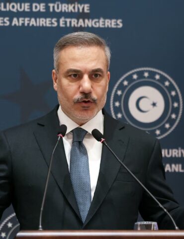 MF2B3IGJL5IHJOSCG37FRTLONU في اليوم الخامس من الحرب تحذيرات لسكان جنوب لبنان و تركيا تحتج على إيران