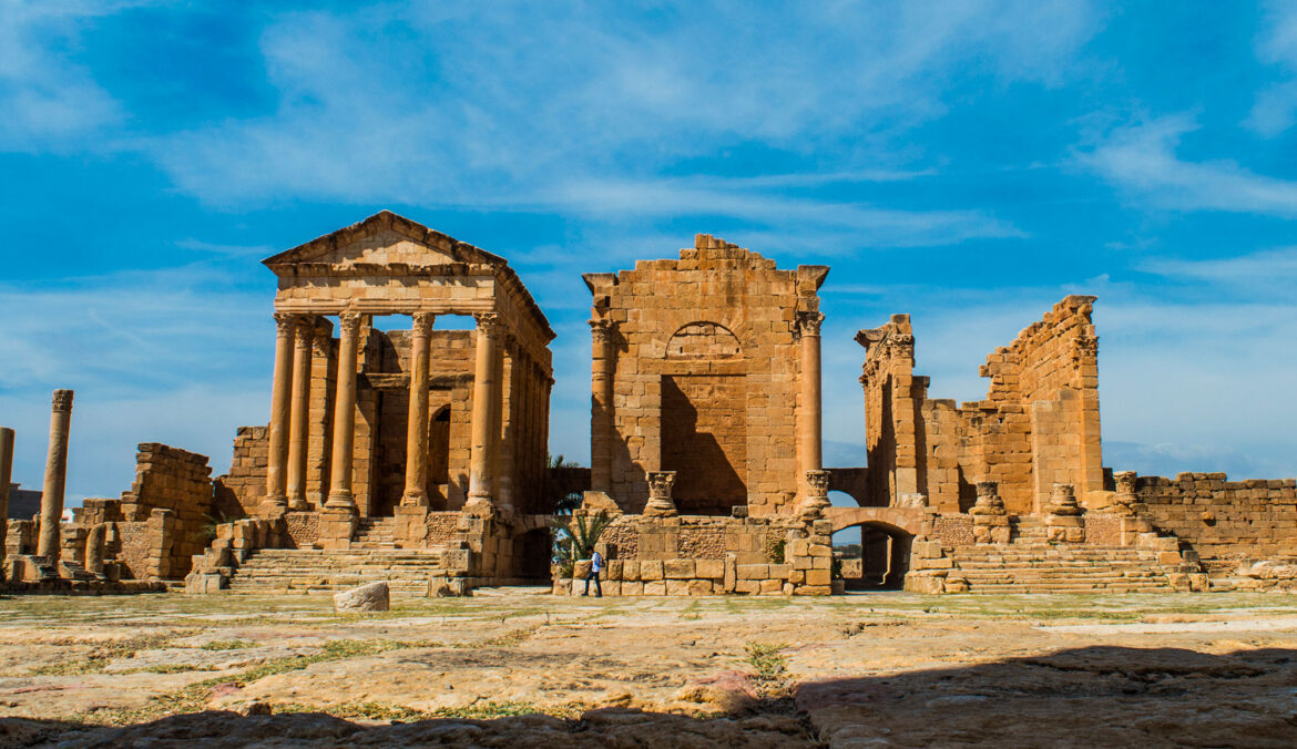 site archeologique de sbeitla الدخول مجاني للمواقع الاثرية والمعالم التاريخية والمتاحف المفتوحة اليوم السبت 21 مارس 2026