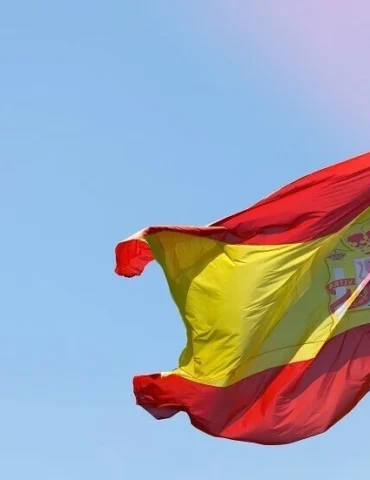 اسبانيا إسبانيا تعفي سفيرتها في تل أبيب وتخفض تمثيلها بإسرائيل