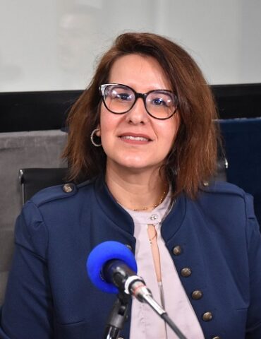 دارين الدقي دارين دقي تحذر المستهلكين: قراءة تأشيرة المنتج ضرورية قبل الشراء