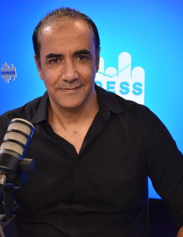 زياد أيوب زياد أيوب: على تونس تعزيز مخزون القمح والبترول لمواجهة تداعيات الحرب على إيران