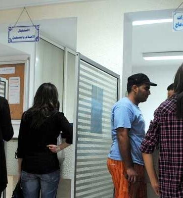 مكتب التشغيل أكثر من 130 ألف خريج تعليم عالٍ مسجلون بمكاتب التشغيل