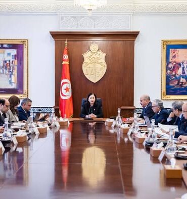 682673546 1390715956419565 8965639911746737879 n مجلس وزاري يقر جملة من الاجراءات لفائدة التونسيين المقيمين بالخارج بمناسبة عودتهم إلى أرض الوطن