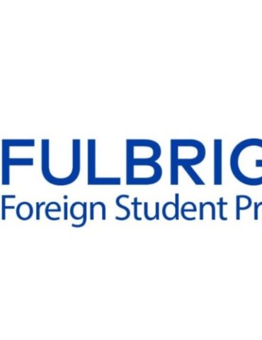 Fulbright Foreign Student Program 1140x684 resized to 833x500 1 سفارة الولايات المتحدة الامريكية بتونس تعلن عن فتح باب الترشح لبرنامج "فولبرايت" للطلبة الأجانب لعام 2027