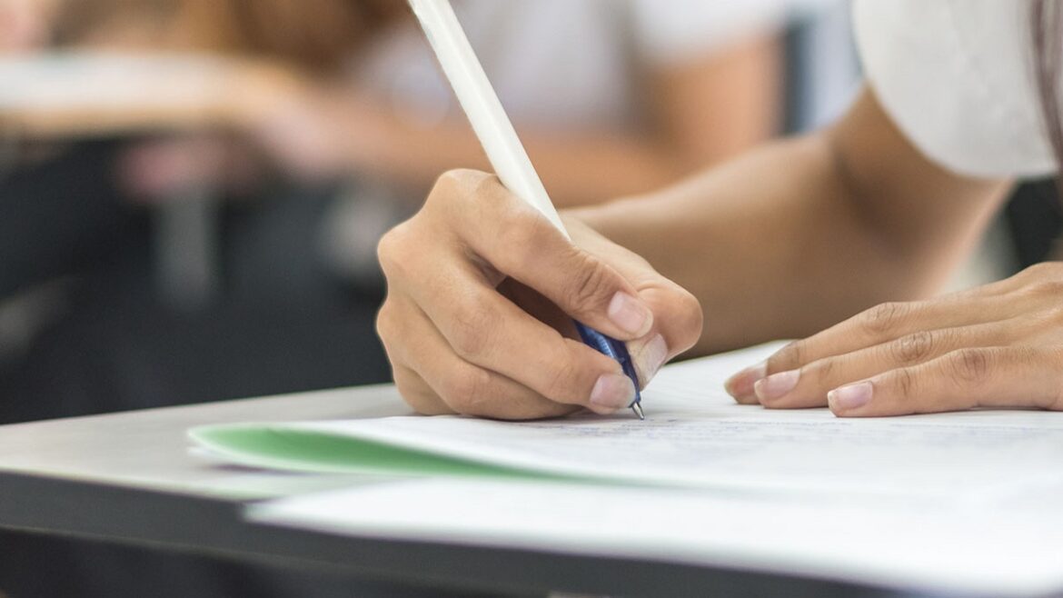 examen وزارة التربية تنشر روزنامة الامتحانات الوطنية للسنة الدراسية 2025-2026