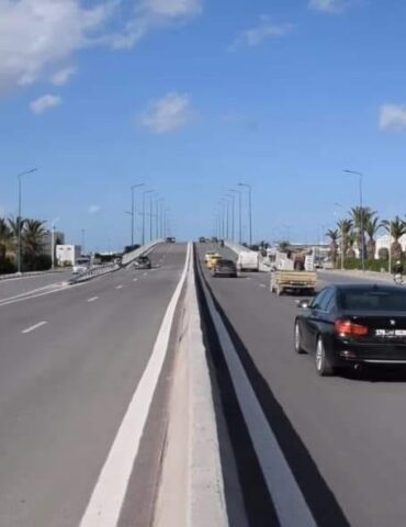 pont de l’avenue Yasser Arafat