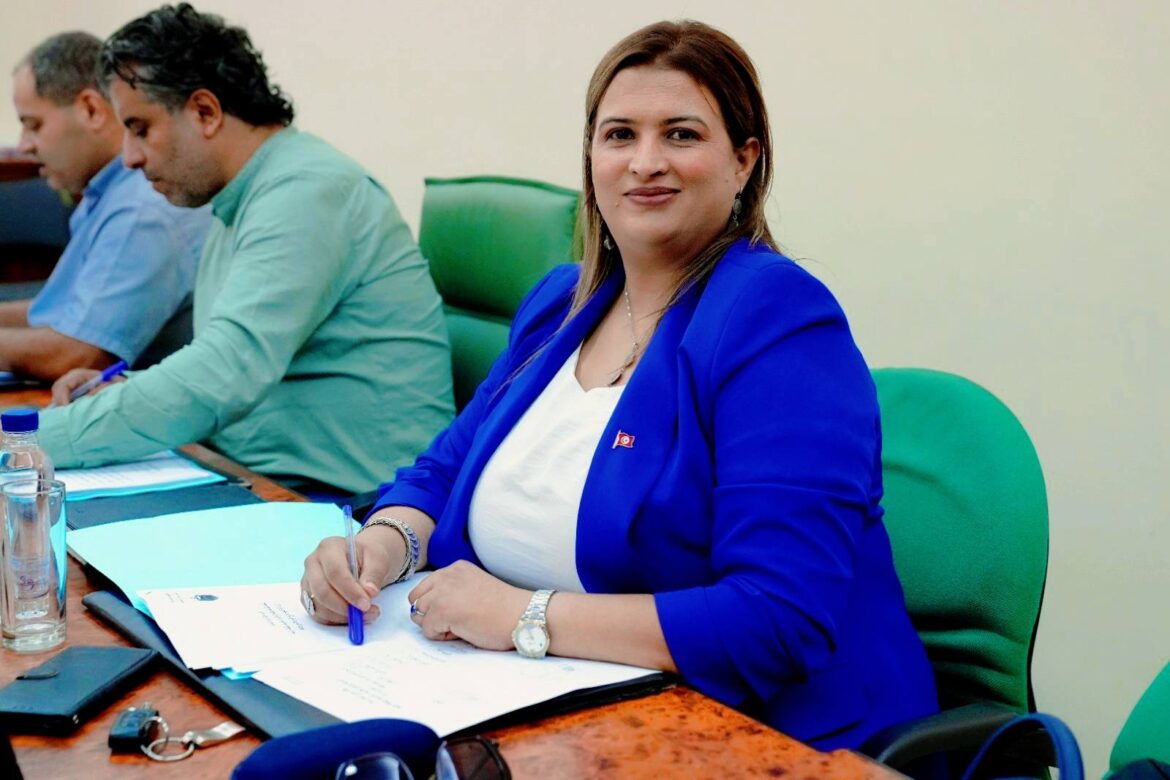مها عامر مها عامر: مشاريع لزمات الطاقات المتجددة تدعم الميزانية وتقلّص التبعية الطاقية