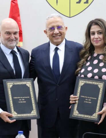 697792877 1403787105125081 2710694900326463555 n مذكرة شراكة بين معهد صالح عزيّز و مركز "غوستاف روسي" الفرنسي لتعزيز التعاون في تشخيص وعلاج السرطان