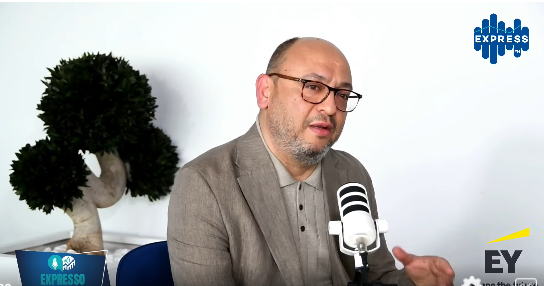 أنيس العذار أنيس العذار: المؤسسات الاقتصادية تُواصل الصمود رغم صعوبة المناخ الاقتصادي