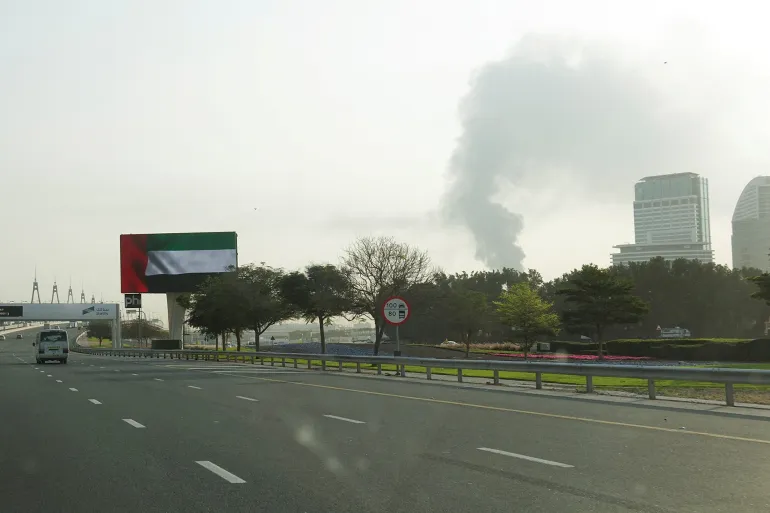 إيران حريق حريق بمحيط محطة براكة النووية في الإمارات بعد استهدافها بمسيّرة