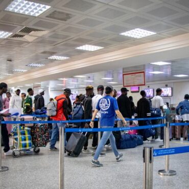 316358aa7ae2b0f878bd0f2098cc55bf295dffdb تسهيل عودة 4500 مهاجر من إفريقيا جنوب الصحراء إلى أوطانهم في إطار العودة الطوعية