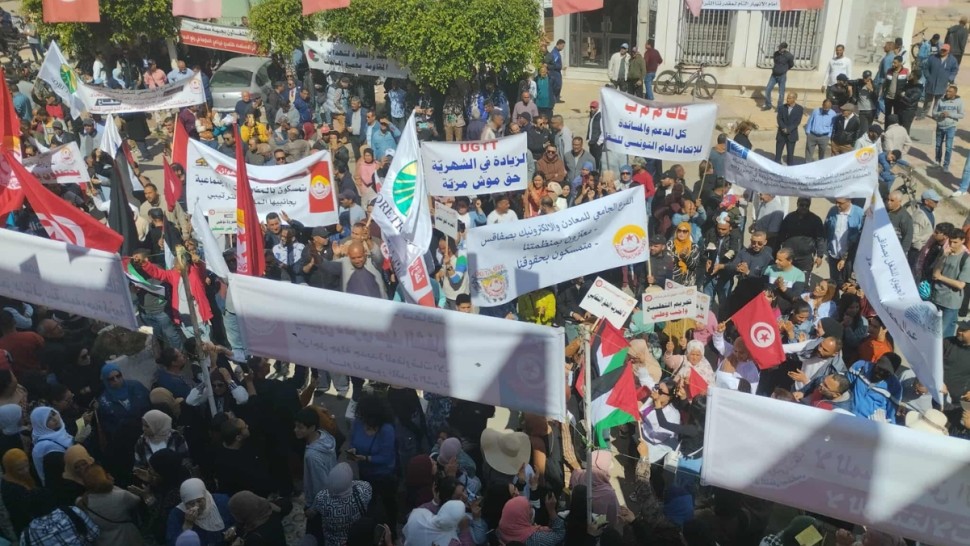 970x546 68133cfe1b7de68133cfe1b7df مسيرة احتجاجية للاتحاد الجهوي للشغل بصفاقس للمطالبة بزيادات في الأجور وحماية المقدرة الشرائية