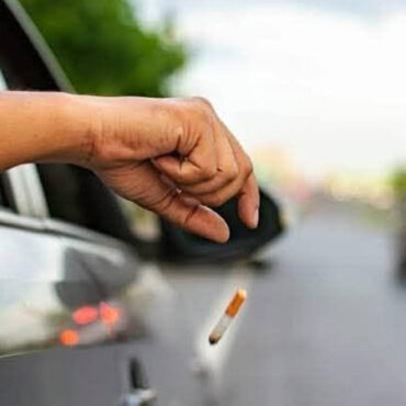 fume 0 شركة تونس للطرقات السيارة تحذر من رمي أعقاب السجائر من نوافذ السيارات