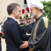 عمان وفرنسا تشددان على حرية الملاحة بمضيق هرمز “من دون شروط”