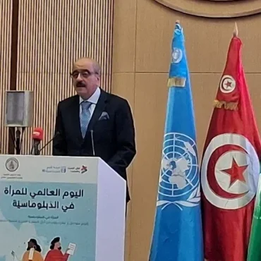 وزير الخارجية وزير الخارجية: النساء يمثلن 39.3% من السلك الدبلوماسي