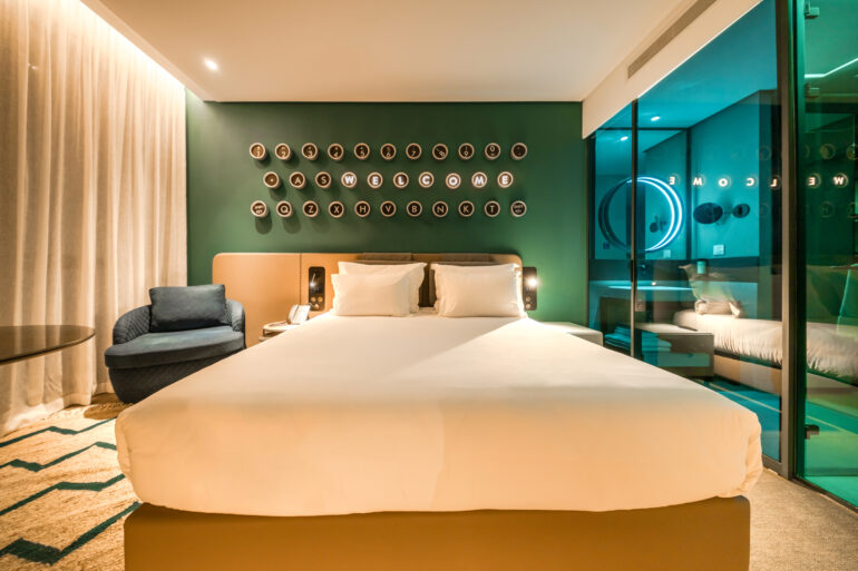 ROOM EIGHT Hospitality Business School devient « Certified Member » du réseau des écoles Certifiées de l'EHL.