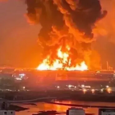 image 870x 6a547f4b9597e ضربات أمريكية لإيران وطهران تستهدف الكويت والبحرين والأردن