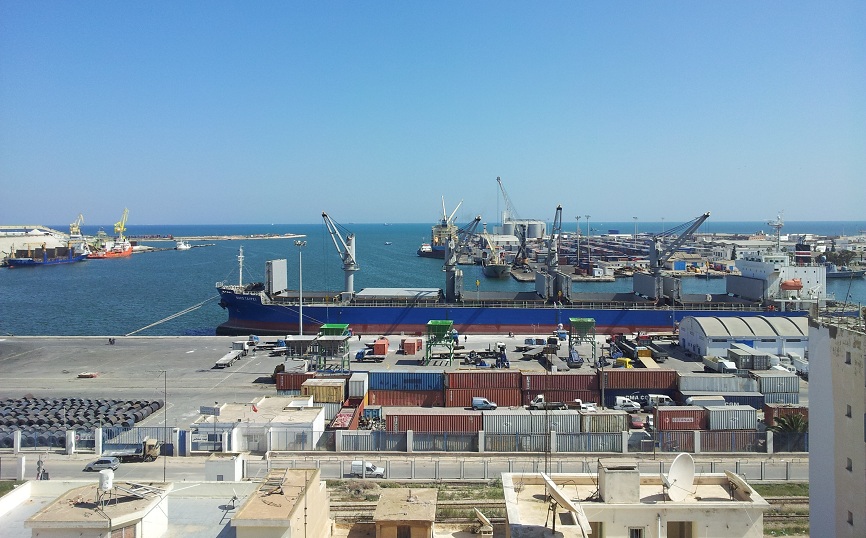 port commercial de وزارة النقل تقر إجراءات عاجلة لتسوية وضعية ميناء الصخيرة وتحدد سنة 2027 لانطلاق أشغال تطويره